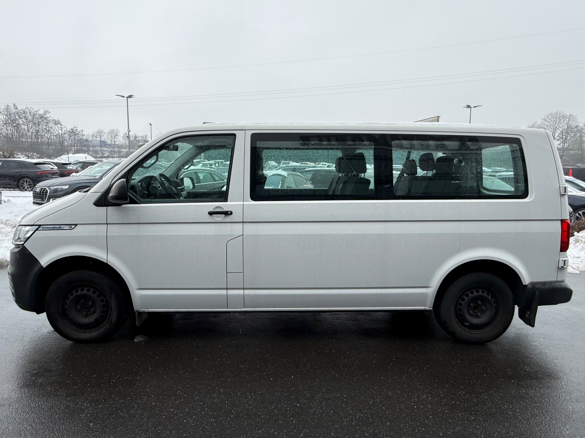 VW T6 Caravelle 2,0TDI DSG, rok 2022